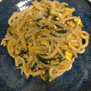 コスパ良し！ニラ玉うどん